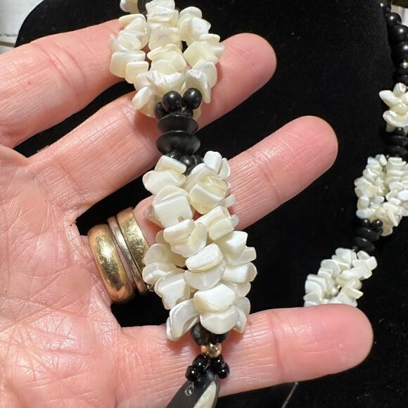 Beautiful Handcrafted Mother of Pearl & Black Statement Necklace - Picture 2 of 4